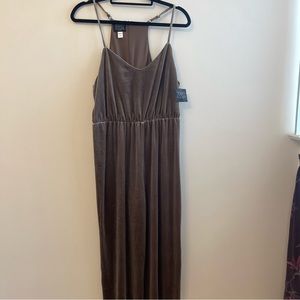 Women’s Brown Velour Capris Jumpsuit Large petite NEW